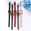 The new GEDI watch for women is simple and elegant, with a small and thin leather strap and a cube sugar design, creating a retro student trend Application Scenario